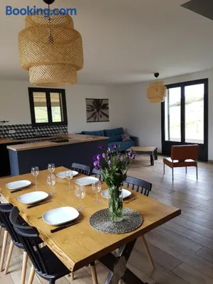 Image of Entre mer et montagne, en plein maquis