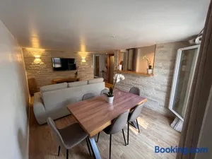 Image of • Bel appartement - centre historique de Poitiers