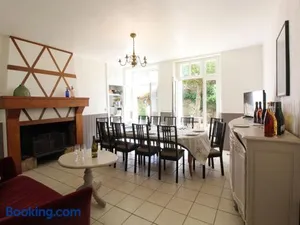 Image of Gîte spacieux au cœur d'un vignoble avec sauna, cheminée et jardin privatif, vallée du Layon - FR-1-622-49