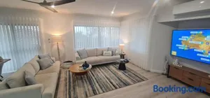 Image of ARay at Cooee Bay - Apt A - Beach House Yeppoon