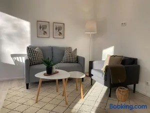 Image of Country style apartment with balcony near fair