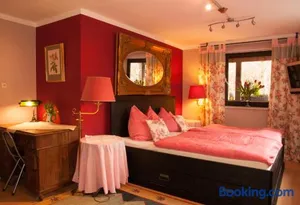 Image of Charming Apartment with Mountain View