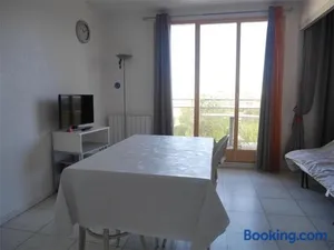 Image of Studio Alcôve 3 pers avec balcon et parking privé à 300m des plages d'Argelès - FR-1-388-60