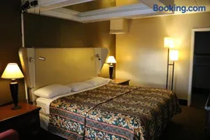 Image of Miami Inn & Suites