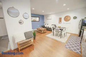 Image of Charming Valley Village Guesthouse Permit # HSR two three zero zero 2794