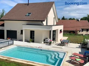 Image of Superbe villa avec piscine proche de belfort