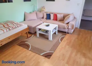 Image of Haus im Grünen