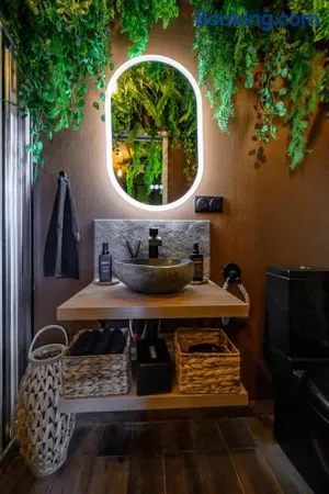Image of Cinéroom - Jungle Fever