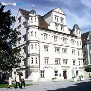 Image of Der Fürstenhof