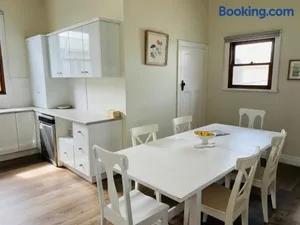 Image of Saltwater Bungalow - WiFi