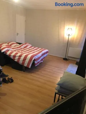 Image of Studio lumineux et confortable