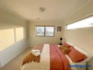 Image of Special offer! Jap-inspired stay with Lakeside view Room OR Entire House