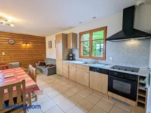 Image of "Chalet Confort 3 Chambres avec Cheminée au Cœur des Vosges, près de Colmar et Route des Crêtes" - FR-1-589-267
