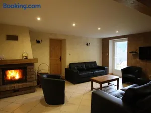 Image of Grande maison avec cheminée, proche nature, idéale pour familles et amis, animaux admis. - FR-1-589-229