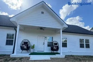 Image of A Charming Villa in Vidalia GA - New Construction