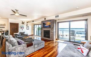 Image of Starboard Point: Stunning Luxury Condo in the heart of DL!