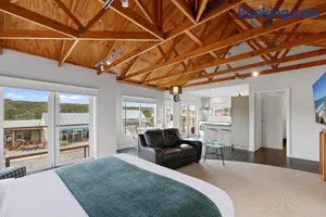 Image of Port Central No 2