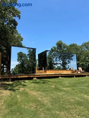 Image of Arkansas Mirror House