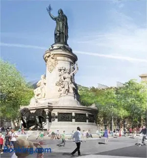 Image of Gorgeous place, center Paris ,close to Louvre Meusm and Eiffel Tour