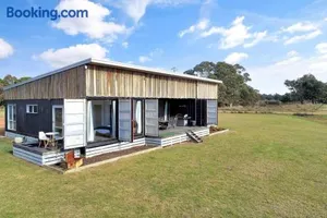 Image of Containers on Kidston