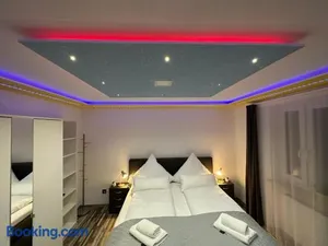 Image of Modern Apartments Neuburg P - TOP - 2 Zimmer, Komfort, Balkon, Wi-Fi, Smart TV, Große Dusche, Küche