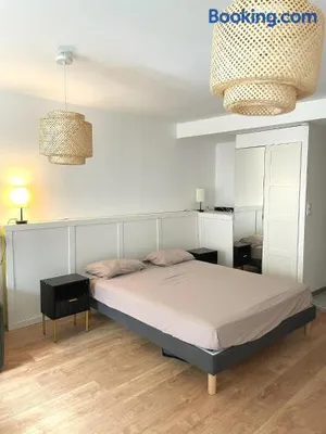 Image of Loft spa, cour arrière privée