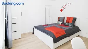 Image of Apt4P-SecureFreeParking -Metro4