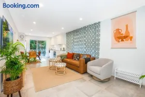 Image of Walk to Beach Escape @ Cronulla - 2Bdrm- Parking