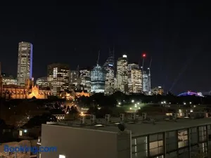 Image of Inner City Harbour Views With Parking