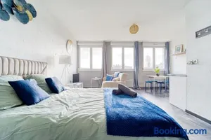 Image of Mon Rez-de-Chaussée Ville Parking Privé Un-Séjour-à-Part