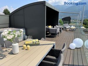 Image of Escape 360 by Fewotessin