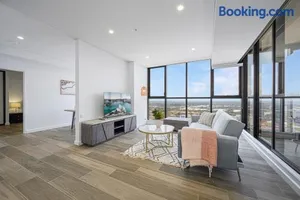 Image of Liverpool Brand new 2 Bedroom APT View & Parking