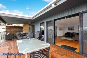 Image of Ocean Escape- 5 Bedroom, 3 bath- Sleeps 11