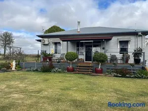 Image of Country charm on acreage