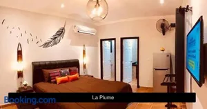Image of La Plume