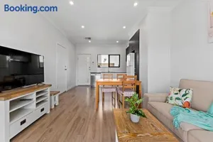 Image of Swainson on Bernards