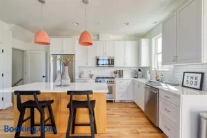 Image of Stay Portland - The Raynes House- Explorers & Remote Workers