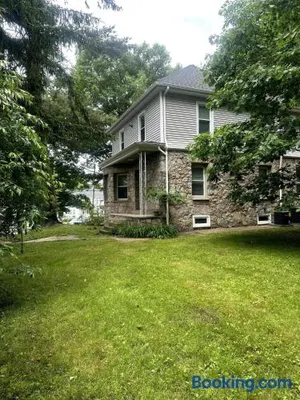 Image of 1 Ridgeway Avenue