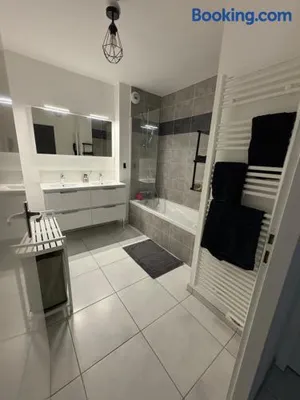 Image of Appartement luxueux à 4 minutes de l'aéroport de genève