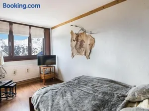 Image of Appartement Courchevel 1850 avec 2 chambres et services inclus - FR-1-564-37