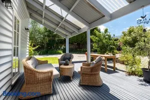 Image of Cute as A Button Cottage in Charming Evandale