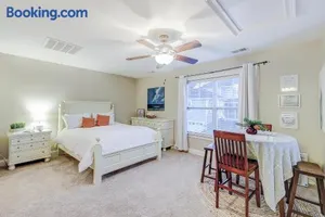 Image of Southern Charm Getaway