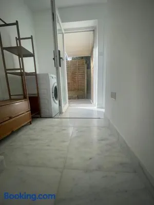 Image of New luxurious and spacious guest suite in Banstead