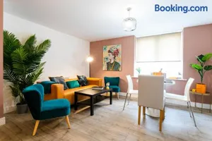 Image of Fab 2bedroom apartment- Free parking, 5mins from city centre, Portland Rd NE2 1DJ