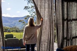 Image of Black Star, Kangaroo Valley