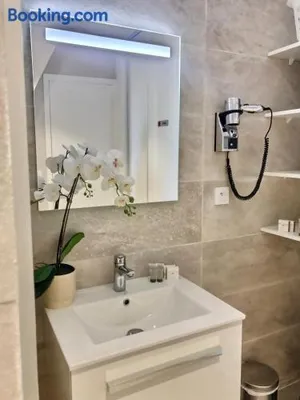 Image of Les appartements d'Edmond Saint Suffren