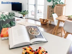 Image of Elsie - City Living in a Big Home - Just book it!