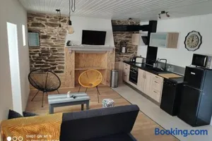 Image of brelevenez 18 rue crec h quellien