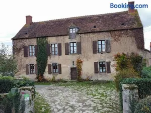 Image of Maison Montchevrier, 7 pieces, 16 personnes - FR-1-591-150