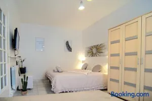 Image of Studio confort, chic & spacieux Plage de Juan les pins & central